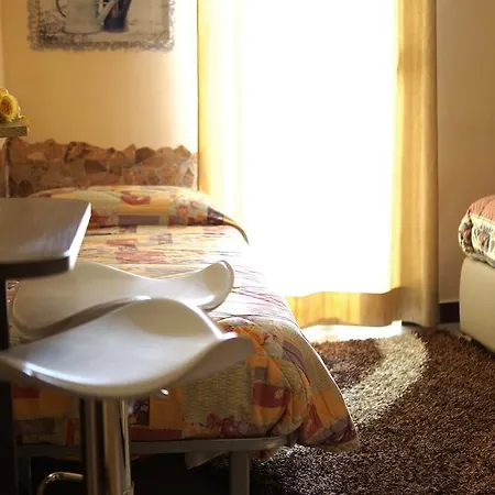 Panzió Golden Dreams Rooms *